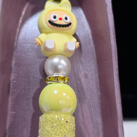 Pick-a-Pretty Pen Fashion by PenGwensPosh - Fufu + Ink Refill - Picture 4 of 13